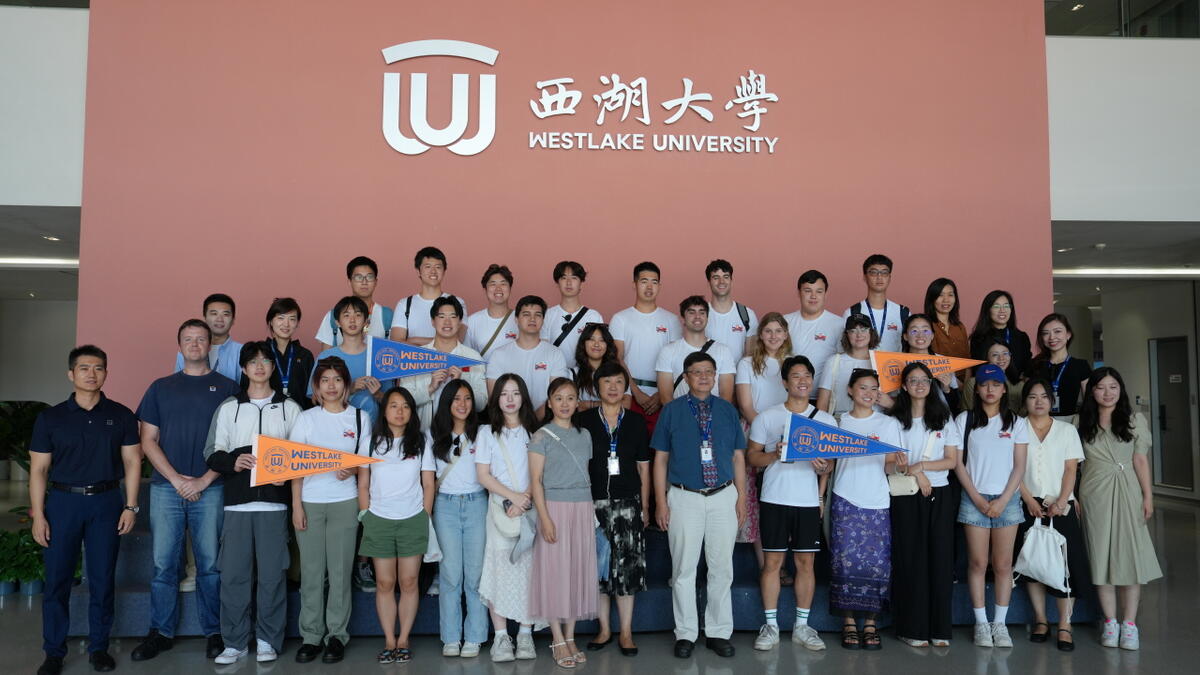 US student delegation explores top universities in Zhejiang